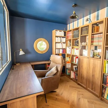 Prázdninový dům Campose, Authentique Maison Vintage Avec Spa, 10p *