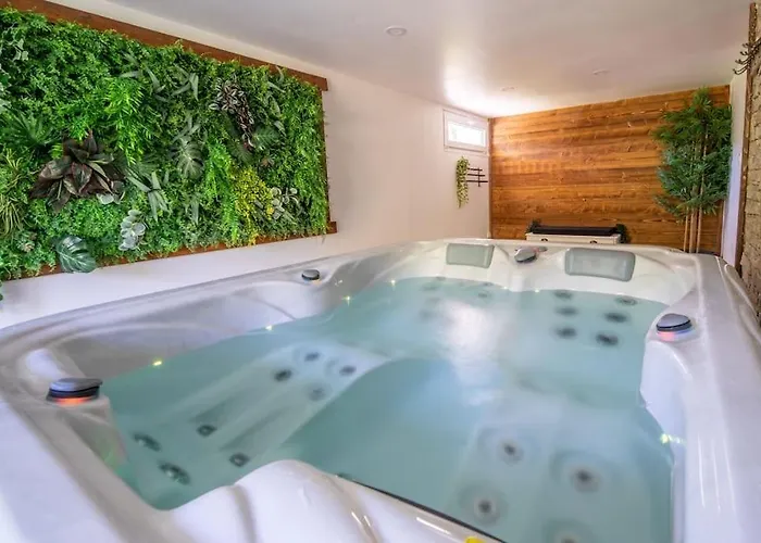 Campose, Authentique Maison Vintage Avec Spa, 10p Ferienhaus *